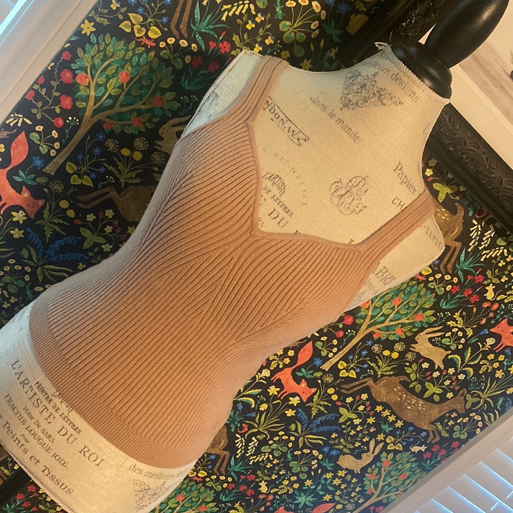 A&F Sweetheart Contour Sweater Tank